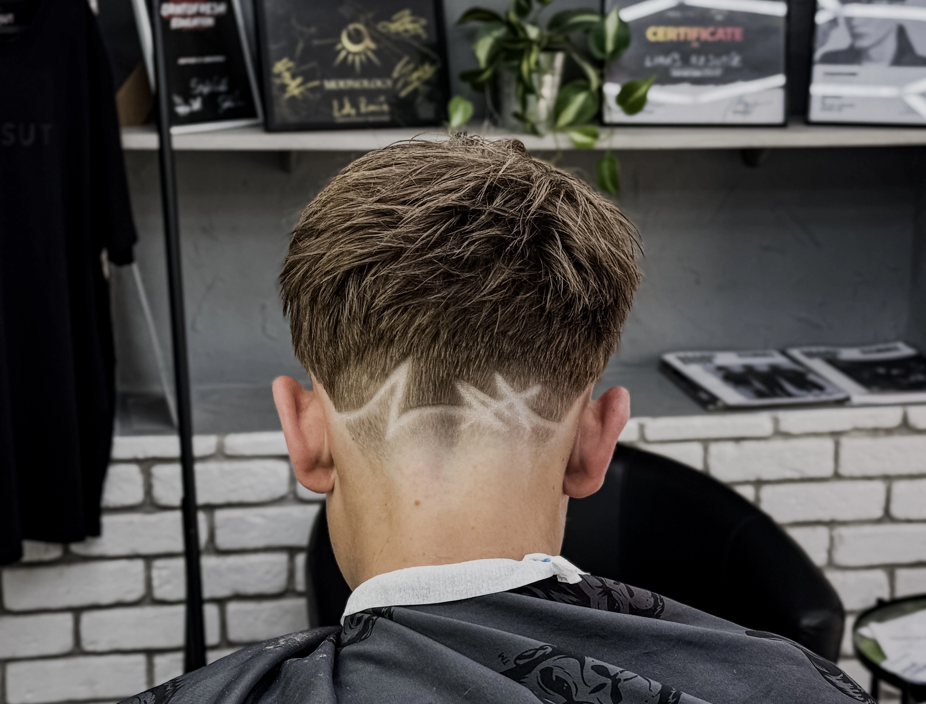 ReesutCut - Lukáš Resutik 8